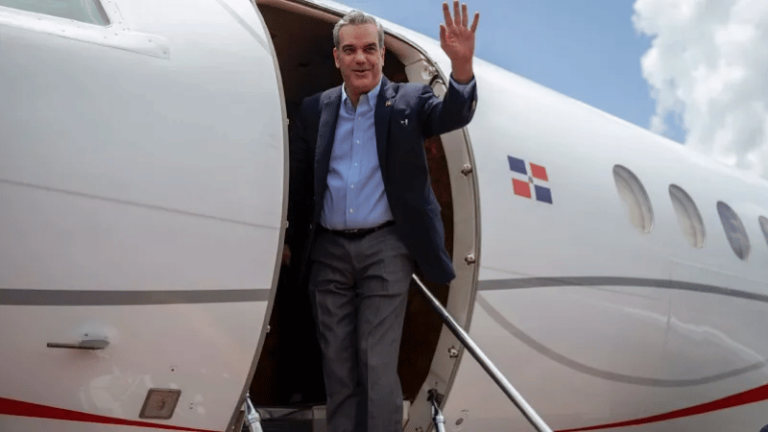 Presidente Luis Abinader viajará a Uruguay para la toma de posesión de Yamandú Orsi