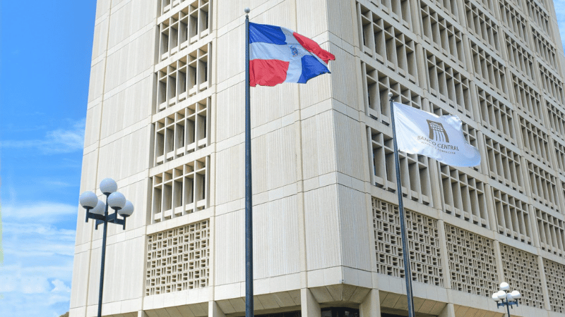 El Banco Central de la República Dominicana mantiene su tasa de interés en 5.75 % anual en su reunión de política monetaria de febrero de 2025 El Banco Central de la República Dominicana mantiene su tasa de interés en 5.75 % anual en su reunión de política monetaria de febrero de 2025