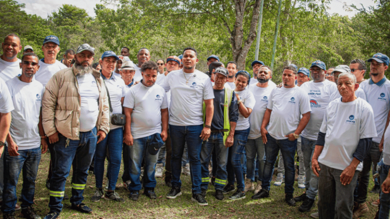 CAASD Norte participa en jornada de reforestación en los Humedales del Ozama