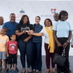 Primera Dama Raquel Arbaje y el MIVED entregan nuevas viviendas en Las Matas de Farfán, San Juan
