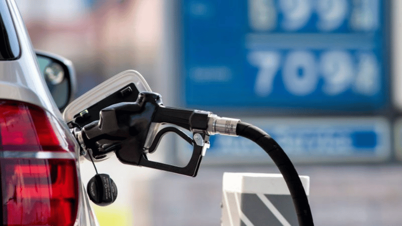 Gobierno mantiene precios de combustibles con subsidio de RD3.5 millones Gobierno mantiene precios de combustibles con subsidio de RD3.5 millones