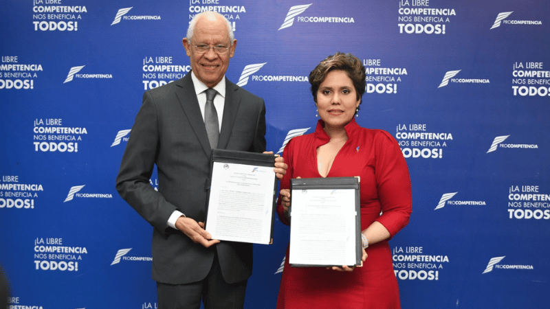Pro-Competencia y el ITSC firman acuerdo para fomentar los conocimientos sobre competencia entre los profesionales del instituto