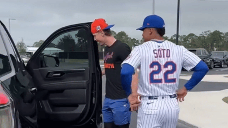 Juan Soto asegura el número 22 en los Yankees con un lujoso regalo Juan Soto asegura el número 22 en los Yankees con un lujoso regalo