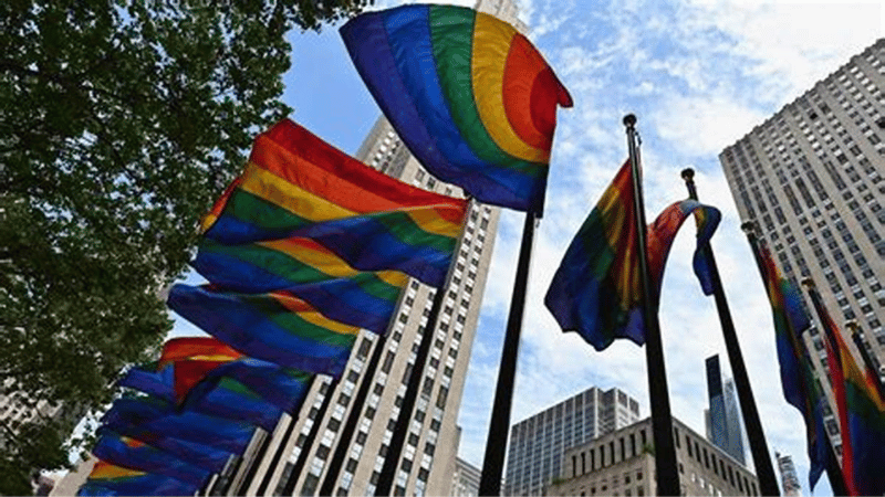 Gallup reporta crecimiento de la población LGBTQ en EE. UU. mientras el gobierno endurece políticas de visado