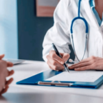 Aumento salarial para médicos ya es un hecho; inician a recibir su reajuste