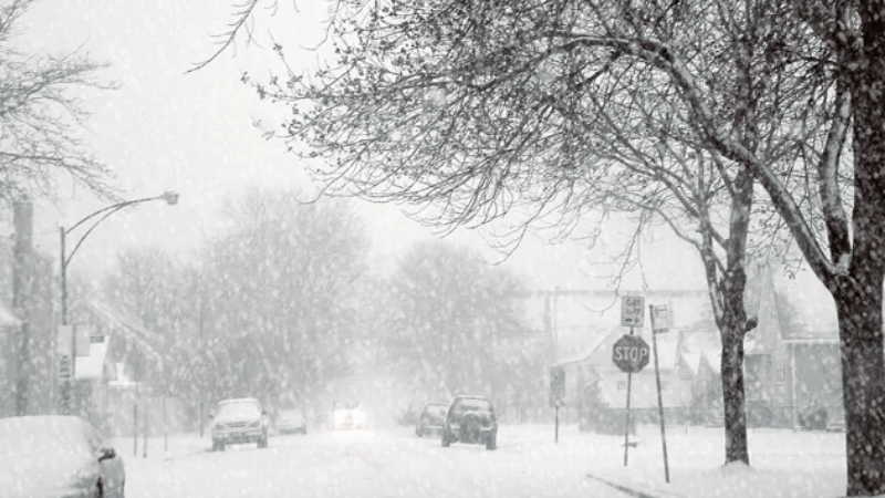 Montreal colapsa bajo una histórica tormenta de nieve