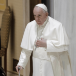 El Papa Francisco Supera la Fase Crítica de su Problema Respiratorio