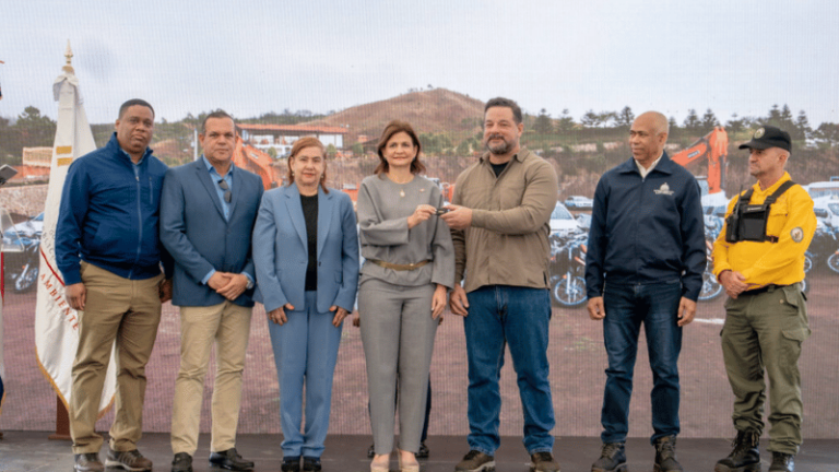 Raquel Peña y Paíno Henríquez lanzan iniciativa para prevención de incendios forestales 2025