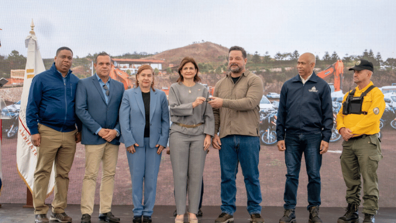 Raquel Peña y Paíno Henríquez lanzan iniciativa para prevención de incendios forestales 2025