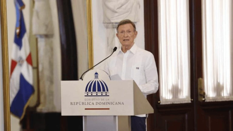 Roberto Álvarez aquejado de influenza y ausente en actos oficiales