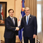 El presidente Luis Abinader recibe en el Palacio Nacional al secretario de Estado de EE.UU., Marco Rubio