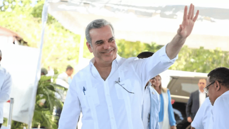Presidente Abinader lanza el programa “El Gobierno Contigo” con una amplia agenda de inauguraciones y supervisiones