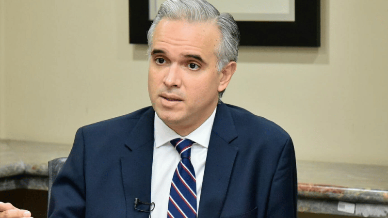 Ministro de Educación se pronuncia sobre caso de estudiante en Santiago Ministro de Educación se pronuncia sobre caso de estudiante en Santiago