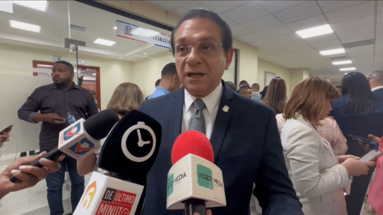 Daniel Rivera, senador de Santiago, envía un mensaje de protección a la mujer dominicana
