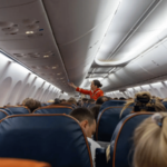 Pasajera causa incidente en vuelo de Southwest Airlines y obliga a regreso a la puerta de embarque