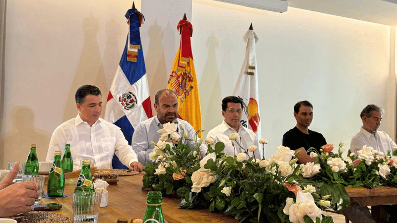 Rafa Nadal inaugura su hotel en Punta Cana junto a Gabriel Escarrer y David Collado
