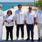 El Ministro de Turismo da inicio a la construcción de la terminal de cruceros en el Puerto de Barahona