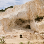 Gobierno prohíbe actividades mineras en la Reserva Antropológica Cuevas de Borbón o del Pomier