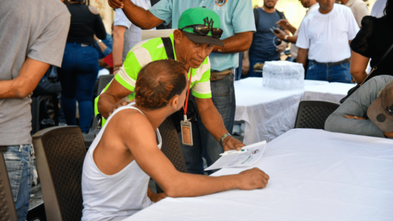 Hogar Crea Interviene en la Calle 42 de Capotillo para Rescatar a Adictos