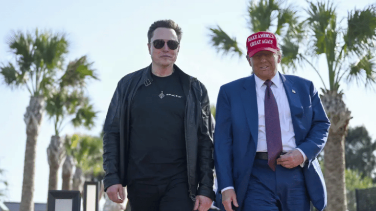 Donald Trump anuncia compra de un Tesla en apoyo a Elon Musk