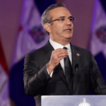 Abinader Impulsa Reforma Diplomática con Rotación y Remoción de Funcionarios