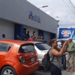 Asaltante roba dinero de la Asociación Romana de Ahorros y Préstamos; lamentan muerte del vigilante