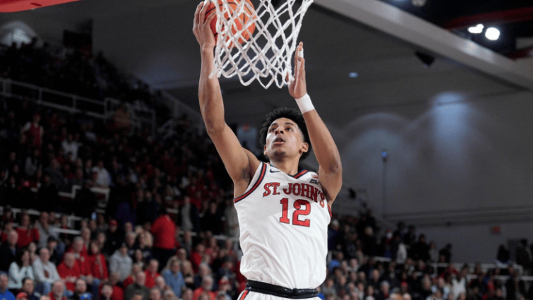 Un nuevo fenómeno se alza en el baloncesto universitario: RJ Luis Jr. apunta hacia la NBA