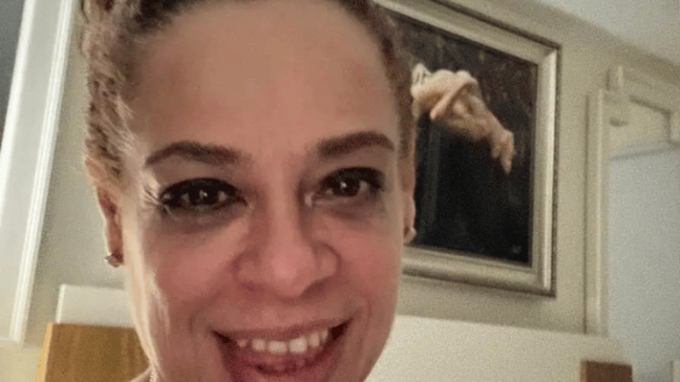 Dominicana arrestada en EE. UU. por presunto fraude al IRS: Usó dinero ilícito para comprar casa y una CRV en RD