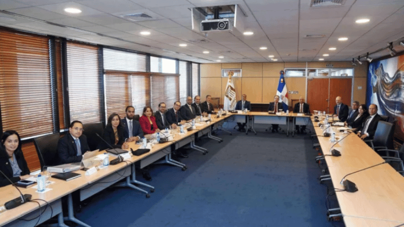 Banco Central y FMI sostienen encuentro consultivo sobre el desempeño económico de República Dominicana Banco Central y FMI sostienen encuentro consultivo sobre el desempeño económico de República Dominicana