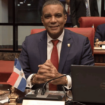 Senador Carlos Gómez destaca por su millonaria fortuna, superando a todos sus compañeros del Senado