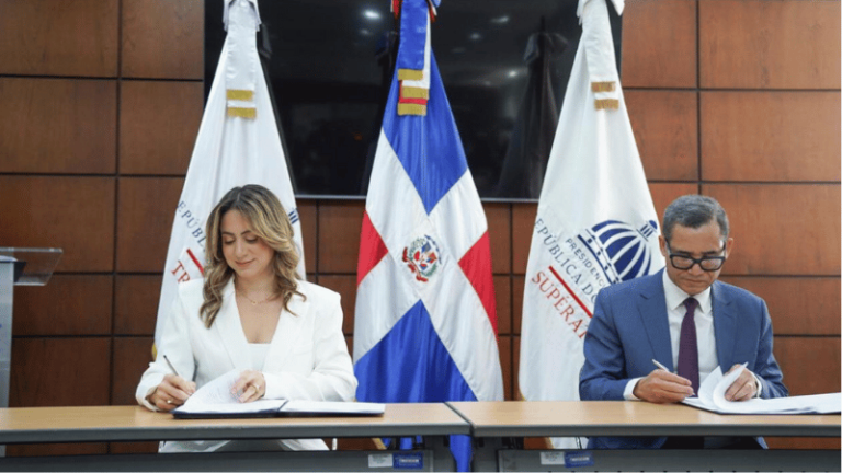 Ministerio de Trabajo y Supérate firman convenio que beneficiará a 35,000 jóvenes