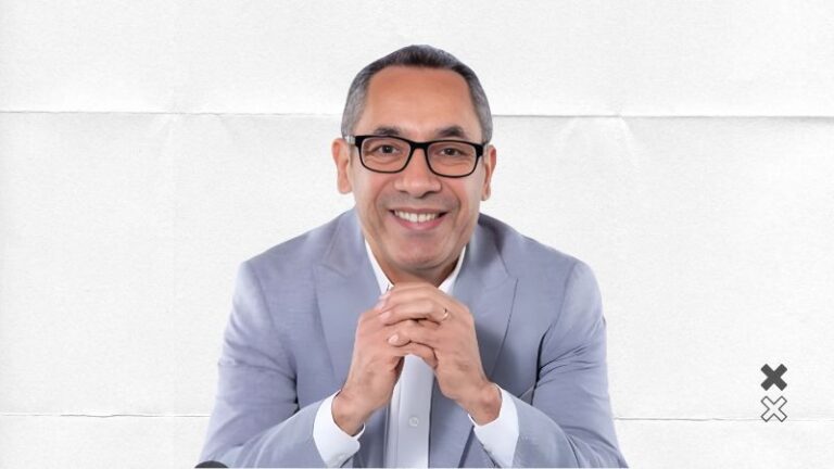 Administrador general del INAVI resalta profesionalismo y dedicación de las secretarias.