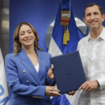 Supérate y Consorcio Energético Punta Cana Macao firman convenio para beneficiar a familias en situación de vulnerabilidad