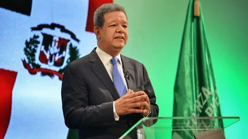 Leonel Fernández propone diálogo nacional ante medidas arancelarias y crisis migratoria