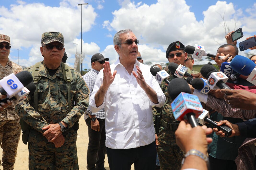 Abinader responde a Amnistía Internacional: “Que vayan a trabajar en Haití