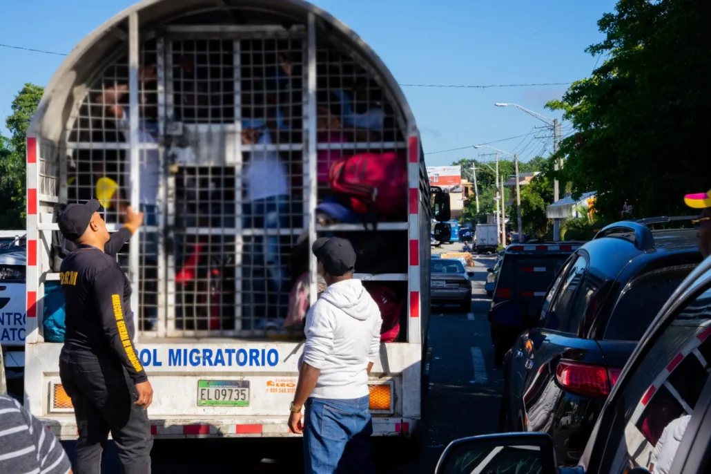 Migración inicia plan de protocolo para detener indocumentados en los hospitales