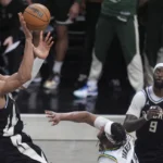 Giannis Antetokounmpo ante una decisión crucial: ¿seguir en Milwaukee o buscar un nuevo rumbo?