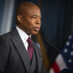 El alcalde de Nueva York, Eric Adams, viajará a Santo Domingo para manifestar su solidaridad con el país