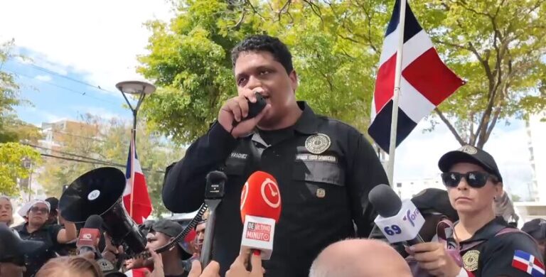 Migración recogió nacionales haitianos que se concentraban en Plaza Trinitaria, asegura Ángelo Vásquez