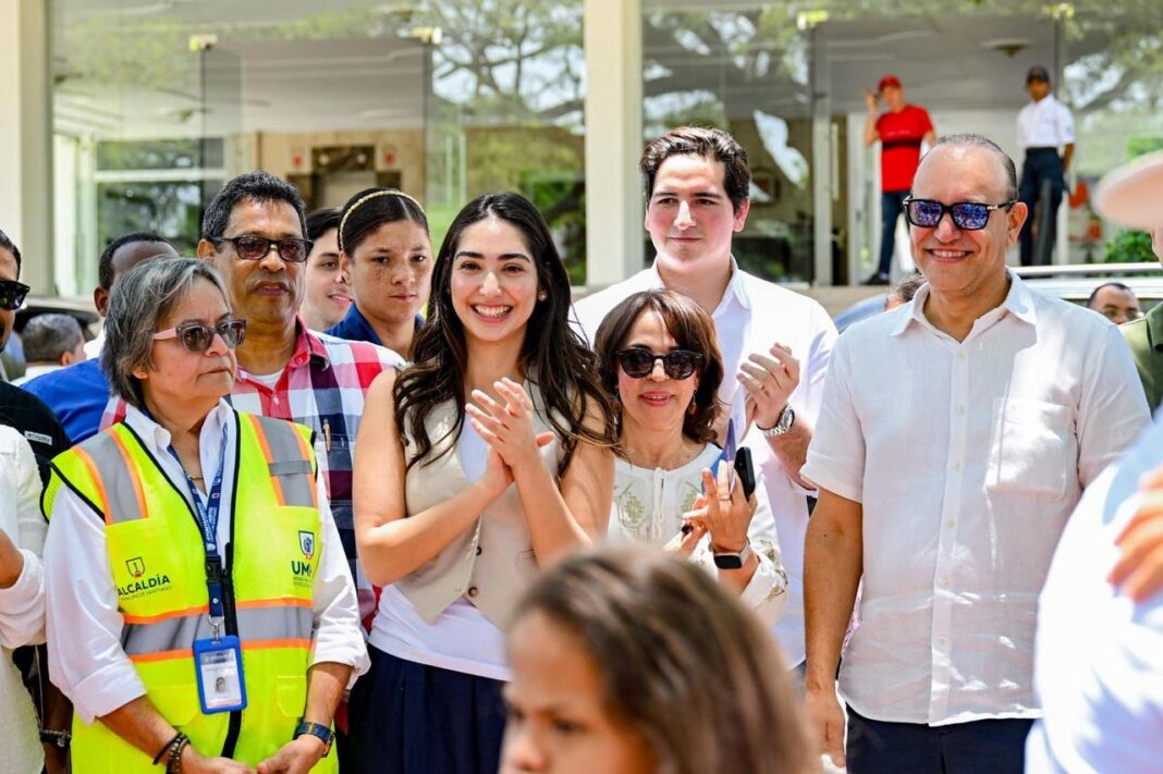 Alcaldía de Santiago realiza tercera feria de adopción de perros con la presencia de Gabriela Abinader, hija del presidente