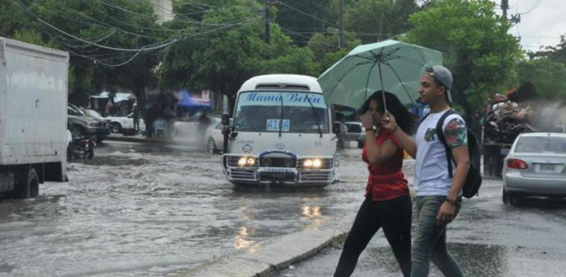 Viernes de aguaceros por vaguada en el país y varias provincias siguen en alerta Viernes de aguaceros por vaguada en el país y varias provincias siguen en alerta