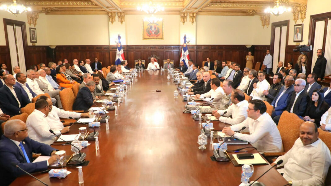 Presidente Abinader da inicio al Consejo de Gobierno en el Palacio Nacional Presidente Abinader da inicio al Consejo de Gobierno en el Palacio Nacional