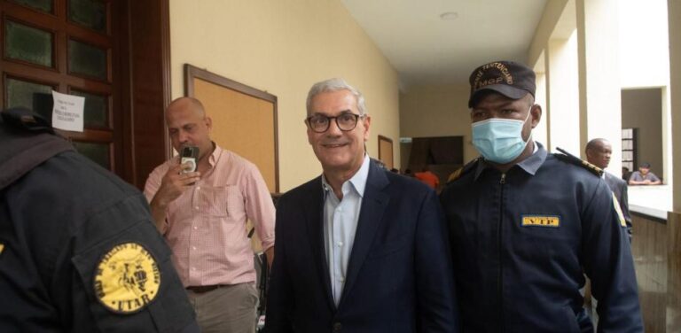 Aplazan juicio contra Donald Guerrero y Gonzalo Castillo por fallecimiento de madre de imputado Claudio Silver
