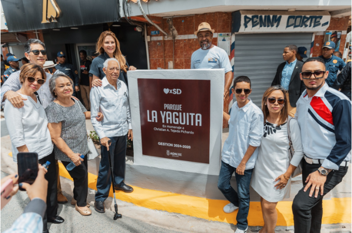 Carolina Mejía entrega nuevo parque lineal La Yagüita dedicado a Christian Tejeda Carolina Mejía entrega nuevo parque lineal La Yagüita dedicado a Christian Tejeda