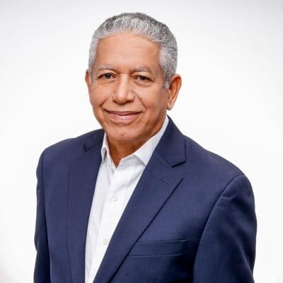 Héctor Guzmán advierte que  el problema del tránsito en el país no se resuelve con nuevas medidas , sino aplicando las existentes