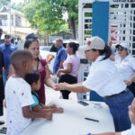 Leandro Mieses lleva operativo médico gratuito a más de 400 familias de escasos recursos en Santo Domingo Oeste