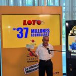 LEIDSA entrega 37 millones de pesos al millonario número 489 del Loto