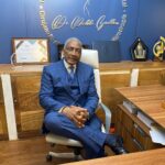 Universidad de Chiriquí y SIISDET otorgan doctorado honoris causa al Dr. Pablo Grullón por sus aportes a la cirugía plástica