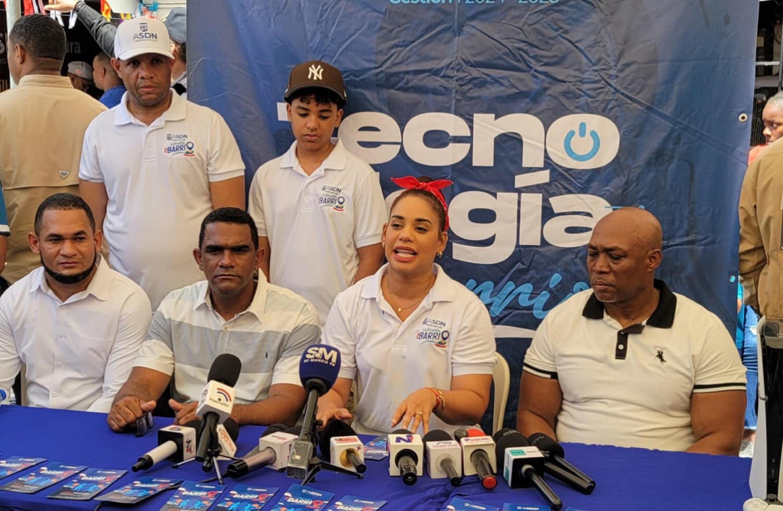 La Alcaldía en el Barrio lleva soluciones a sector Las 10 Tareas, en Los Guaricanos