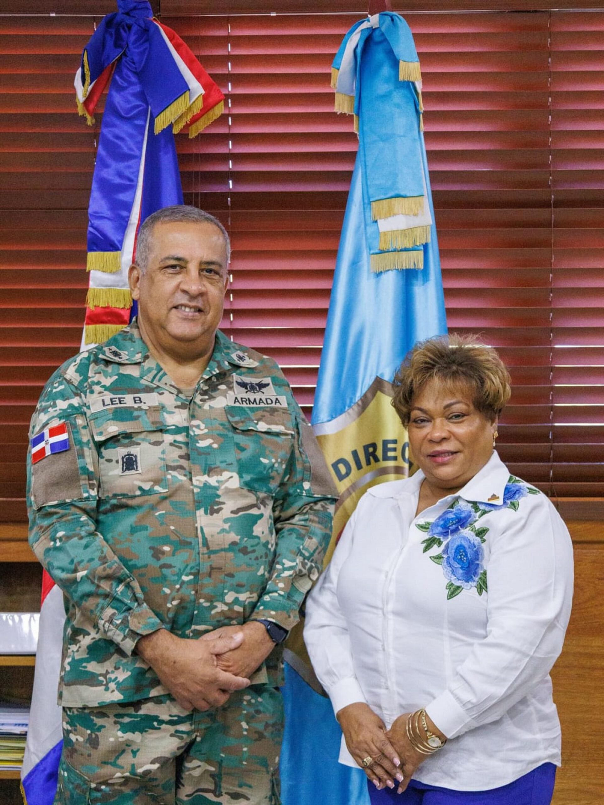 DIRECTOR GENERAL DE MIGRACIÓN RECIBE VISITA DE GOBERNADORA DE LA PROVINCIA SANTO DOMINGO DIRECTOR GENERAL DE MIGRACIÓN RECIBE VISITA DE GOBERNADORA DE LA PROVINCIA SANTO DOMINGO